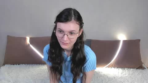 Kelsirabenold online show from 05.10.26