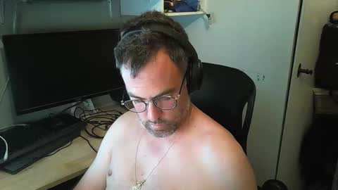 Snapshot of kelvin06133 chatting on 06.06.26 kelvin06133 online show from 06.06.26
