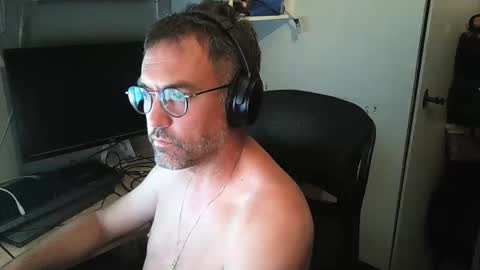 Snapshot of kelvin06133 chatting on 06.07.26 kelvin06133 online show from 06.07.26