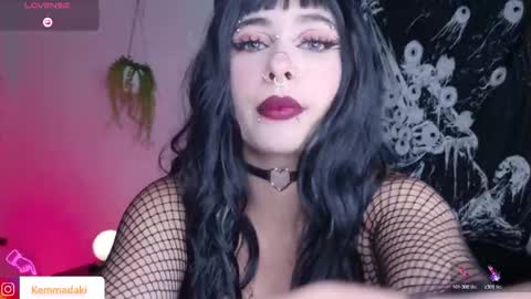 Snapshot of kemmadakii chatting on 11.30.25 Kemma online show from 11.30.25