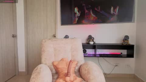      online show from 11.11.25