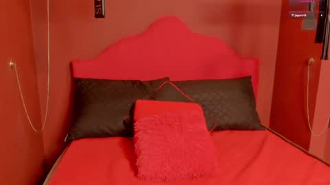 Snapshot of kendal_jhonsson chatting on 12.08.24 kendal_jhonsson online show from 12.08.24