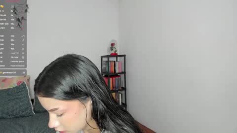 Snapshot of kendalgrey01 chatting on 12.20.24 Kendal online show from 12.20.24