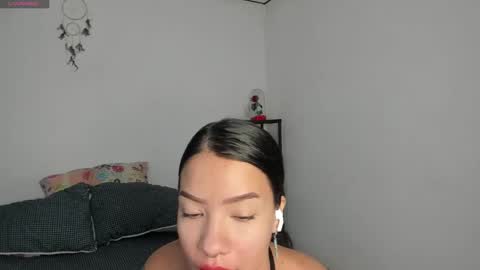 Snapshot of kendalgrey01 chatting on 01.14.25 Kendal online show from 01.14.25