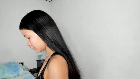 Snapshot of kendalgrey01 chatting on 10.10.25 Kendal online show from 10.10.25