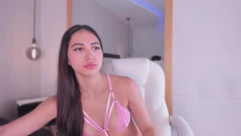    online show from 10.07.25