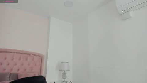 Kendall online show from 09.21.25