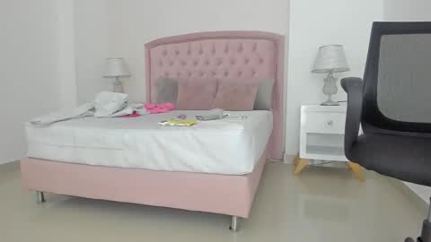 Kendall online show from 09.24.25