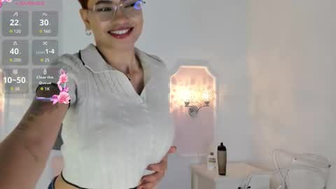 Snapshot of kendall__hill_ chatting on 02.03.26 kendall hill online show from 02.03.26