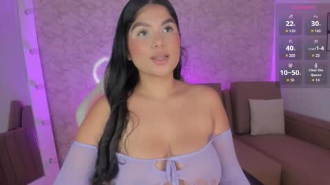 Snapshot of kendall_jonss chatting on 11.13.25 online show from 11.13.25