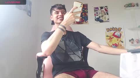 Snapshot of kendall_ros chatting on 01.03.25 kendall ross online show from 01.03.25