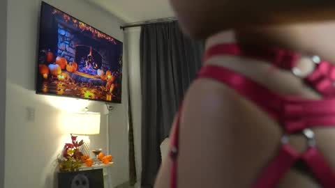 Snapshot of kendall_ruiiz chatting on 10.14.25 Andrea online show from 10.14.25