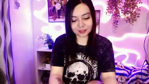 Snapshot of kendall_snow chatting on 07.01.26 kendall_snow online show from 07.01.26