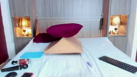 Snapshot of kendallrosse1 chatting on 03.11.25 Kendal online show from 03.11.25