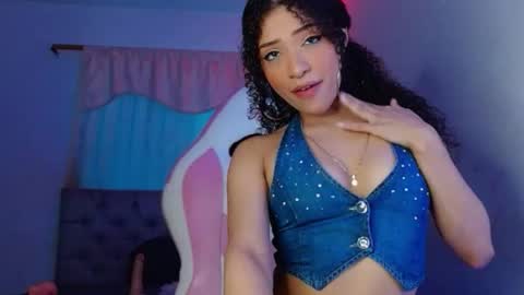 Snapshot of kendallrush2 chatting on 01.01.25 Kendall Rush online show from 01.01.25