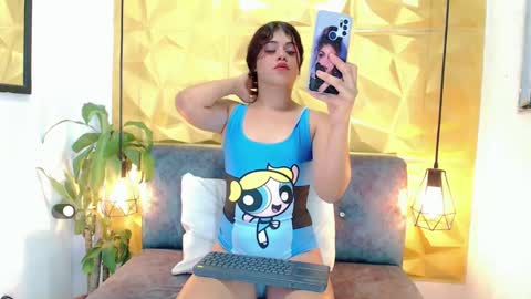 Snapshot of kendra_diaz chatting on 01.25.25 K E N D R A online show from 01.25.25