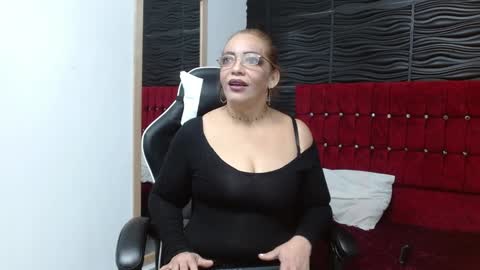Snapshot of kendra_lust_69 chatting on 01.26.25 kendra_lust_69 online show from 01.26.25