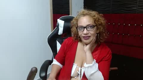 Snapshot of kendra_lust_69 chatting on 02.23.25 kendra_lust_69 online show from 02.23.25