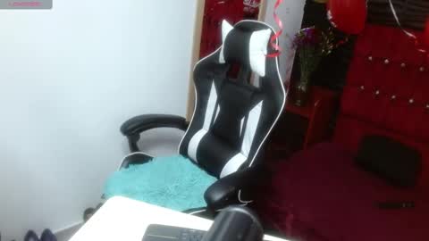 Snapshot of kendra_lust_69 chatting on 03.12.25 kendra_lust_69 online show from 03.12.25