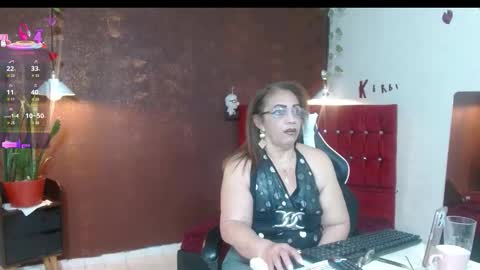 Snapshot of kendra_lust_69 chatting on 10.02.25 kendra_lust_69 online show from 10.02.25