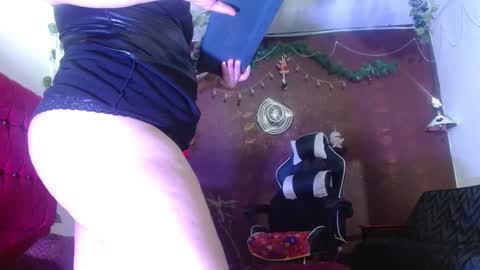 Snapshot of kendra_lust_69 chatting on 11.20.25 kendra_lust_69 online show from 11.20.25