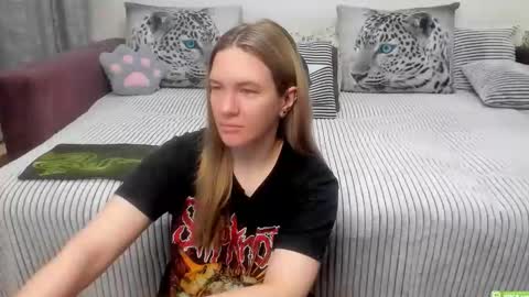 Snapshot of kendra_xx_ chatting on 05.06.26 Kendra online show from 05.06.26