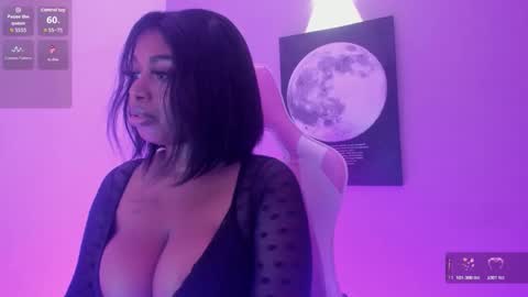 kendrasmith01 online show from 10.17.25