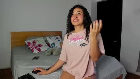 Snapshot of keniia_riizz chatting on 02.10.26 Kenia online show from 02.10.26