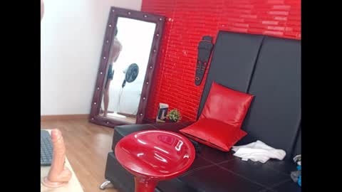 kenn_boy_ online show from 02.04.25