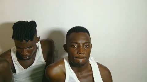 Snapshot of kenna_ass chatting on 10.13.25 Kenia online show from 10.13.25