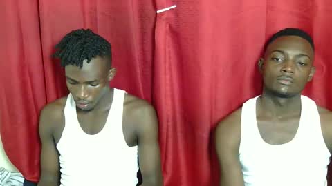 Snapshot of kenna_ass chatting on 10.22.25 Kenia online show from 10.22.25