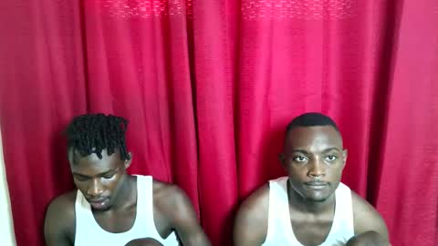 Snapshot of kenna_ass chatting on 11.13.25 Kenia online show from 11.13.25