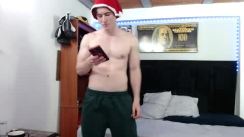 Snapshot of kent_zagann chatting on 12.17.24 Santiago online show from 12.17.24