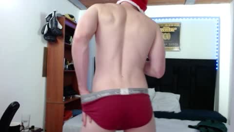 Snapshot of kent_zagann chatting on 12.17.24 Santiago online show from 12.17.24