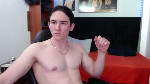 Snapshot of kent_zagann chatting on 01.05.25 Santiago online show from 01.05.25