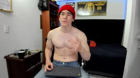 Snapshot of kent_zagann chatting on 02.11.25 Santiago online show from 02.11.25