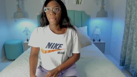 kentha_mitchells online show from 02.03.25