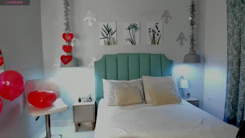 kentha_mitchells online show from 02.14.25