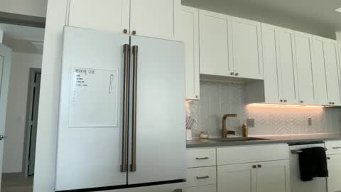 Snapshot of kenziesmithh chatting on 02.28.26 kenziesmithh online show from 02.28.26