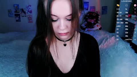 Snapshot of keqing_ chatting on 12.13.24 keqing_ online show from 12.13.24