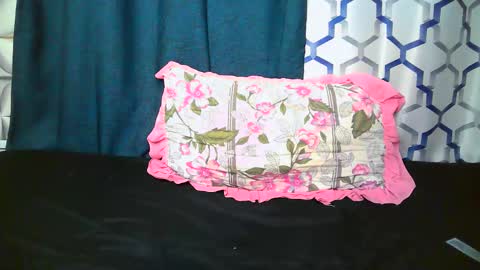 kering_lovly online show from 10.20.25