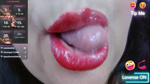 K E R L Y online show from 01.07.25