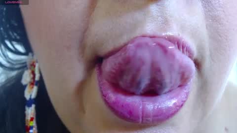 K E R L Y online show from 02.05.25