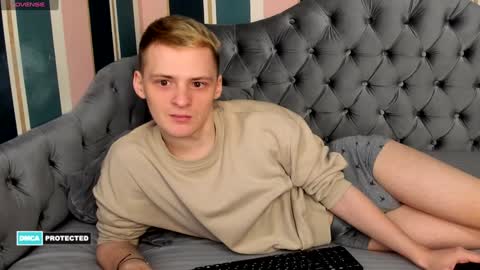 Snapshot of kerry_niki chatting on 01.24.25 kerry_niki online show from 01.24.25