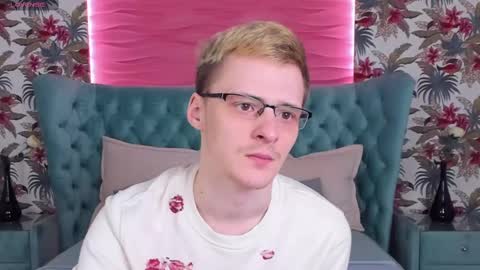 Kerry online show from 02.23.25