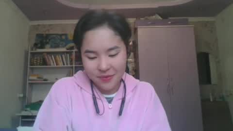 Snapshot of kerstinscotto chatting on 09.12.25 Jenny online show from 09.12.25