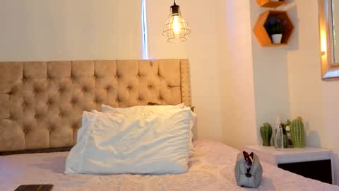 Kery Hillson online show from 04.09.26