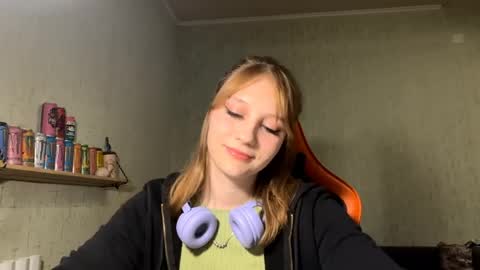 Snapshot of kesharegen chatting on 04.04.26 Kate online show from 04.04.26