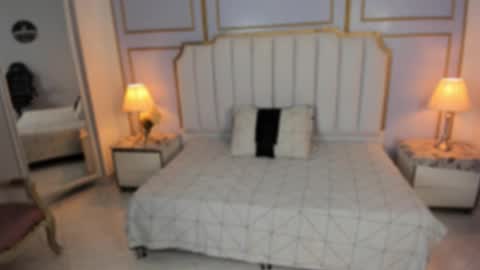 Snapshot of ketty_89 chatting on 10.28.25 Kety online show from 10.28.25