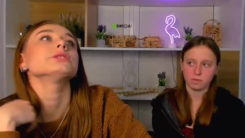 Snapshot of keuli_li chatting on 12.19.25 keuli_li online show from 12.19.25